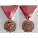 Jubilejná pamätná medaila na 50.výr.vlády FJ I.-červená nová stuha